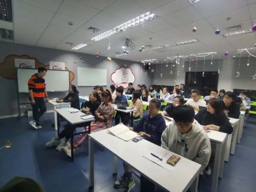 獵上網(wǎng)榮膺上海市寶山區(qū)企業(yè)技術(shù)中心認(rèn)定，技術(shù)服務(wù)能力再獲權(quán)威認(rèn)可